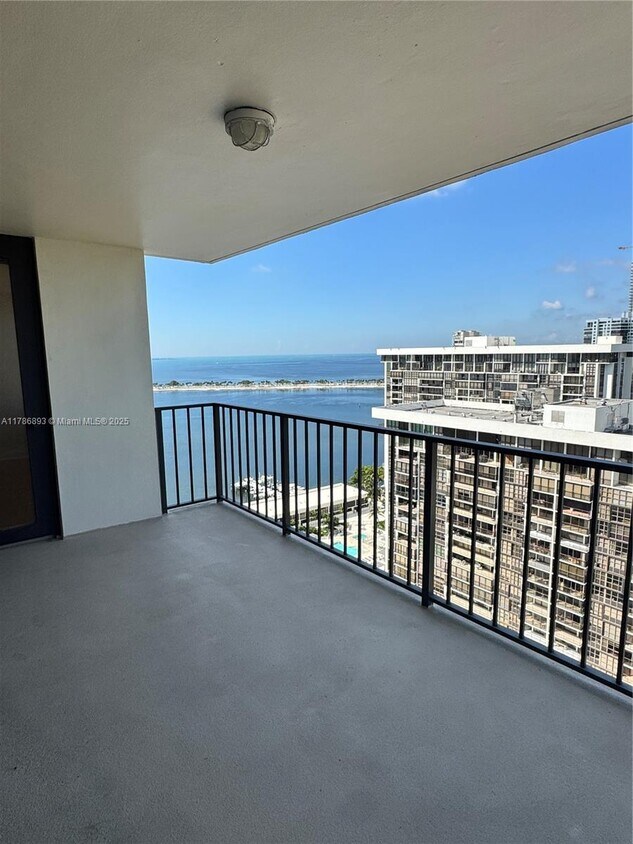 Foto principal - 1901 Brickell Ave