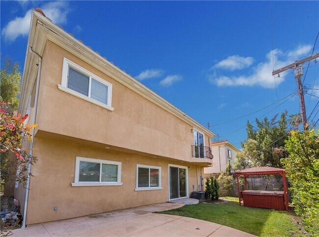 Building Photo - 5217 Etiwanda Ave