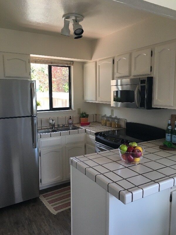 402 Watson St Unit 5, Monterey, CA 93940 Condo for Rent in Monterey