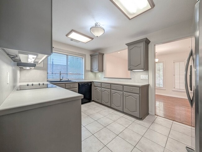 Photo - 10631 Del Monte Dr House