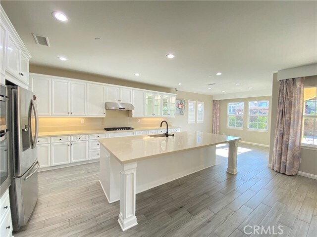 Building Photo - 17135 Guarda Dr