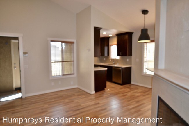 Building Photo - 3760 33rd St