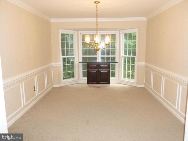 Building Photo - 8614 Oak Chase Cir