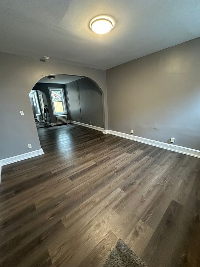 Building Photo - Beautiful Lancaster City 3 BR For Rent