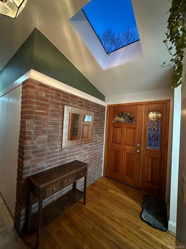 Building Photo - 43 Tephanic Ave
