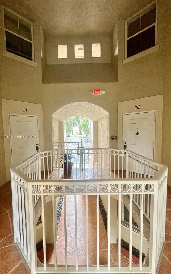 Foto del edificio - 8970 W Flagler St