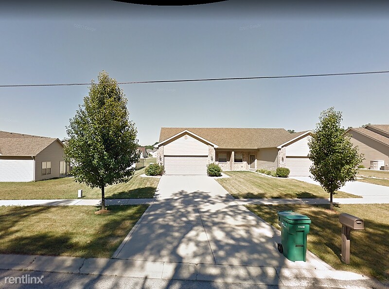 5608 Mississippi St, Hobart, IN 46342 Townhome Rentals in Hobart IN