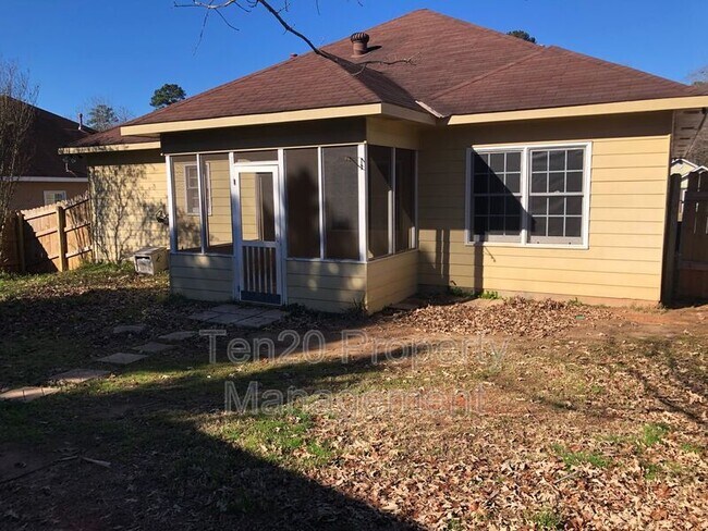 Foto del edificio - 6028 N Pointe Dr