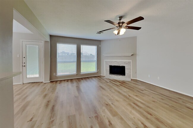 Foto del edificio - 22076 Knights Cove Dr