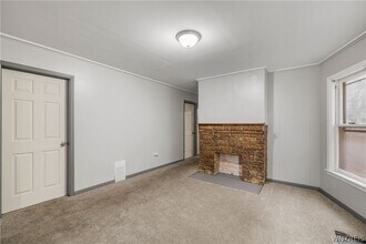 Building Photo - 40 Geary St