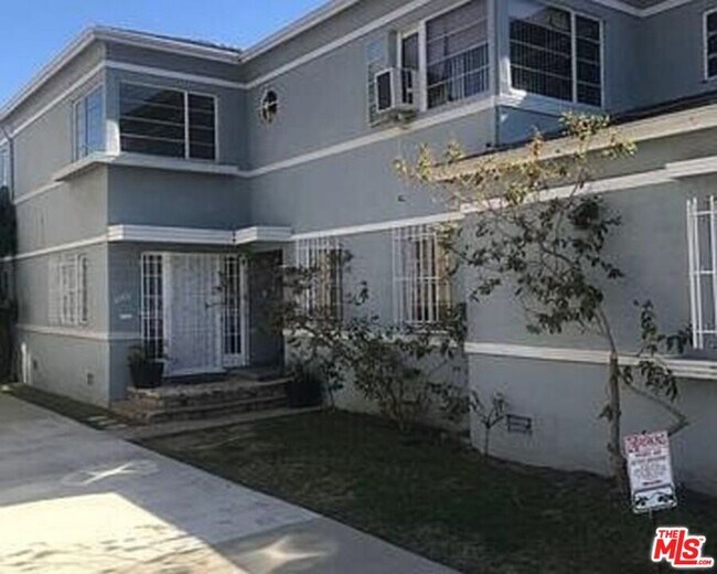 Foto del edificio - 1150 Cochran Ave