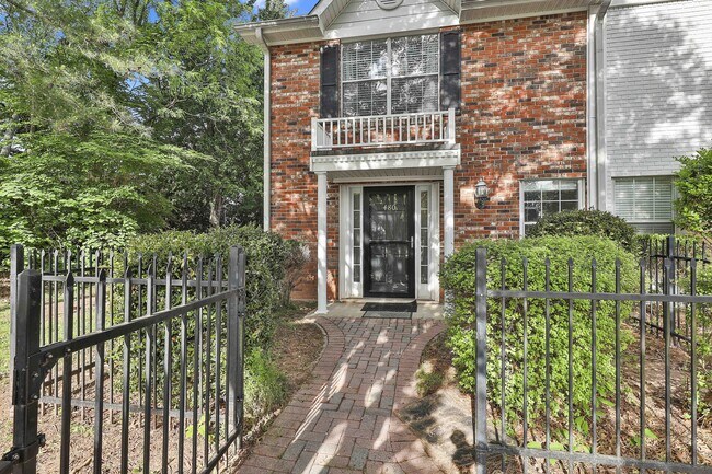 Foto del edificio - 480 N Jeff Davis Dr