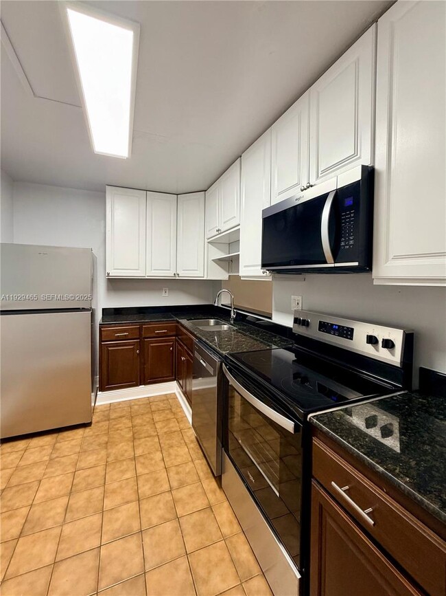 Foto del edificio - 8035 SW 107th Ave