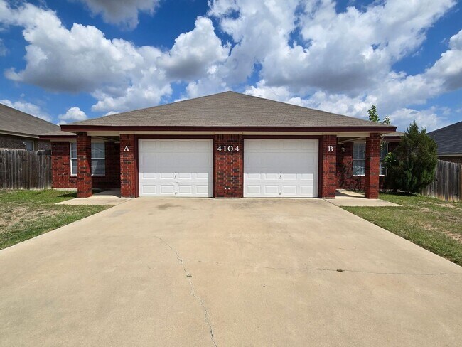 Building Photo - 4104 Wine Cup Rd