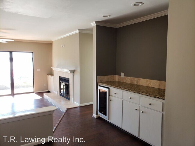 Foto del edificio - 9809 Emerald Point Dr