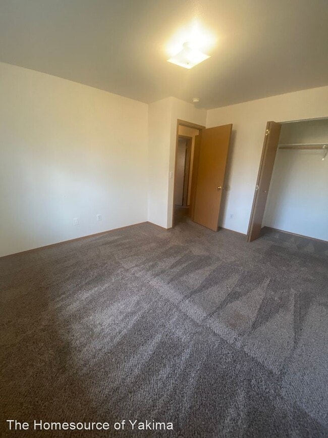 Building Photo - 2 br, 2 bath House - 1307 S. 75th Ave #2