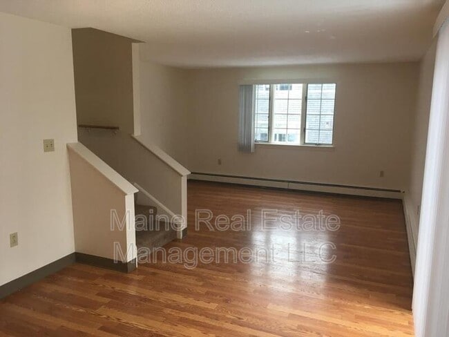 Building Photo - 307 Garland St
