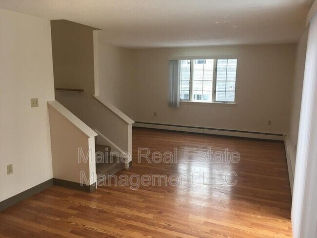 Foto del edificio - 307 Garland St