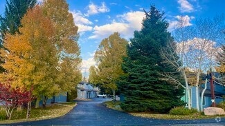 Trailridge Entrance - 640 Homestead Dr