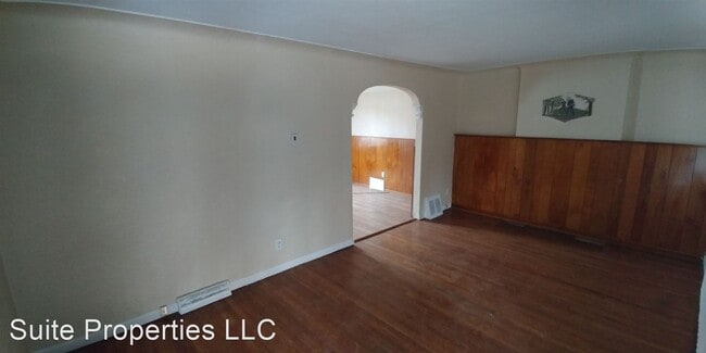 Building Photo - 3 br, 1 bath House - 14335 Whitcomb St