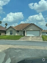Building Photo - 2807 Montgomery Dr