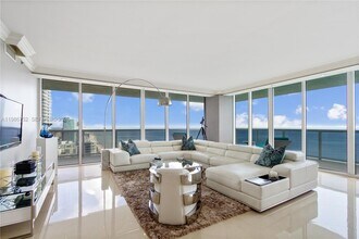 Building Photo - 1830 S Ocean Dr