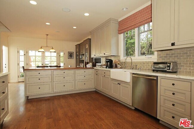 Foto del edificio - 427 12th St