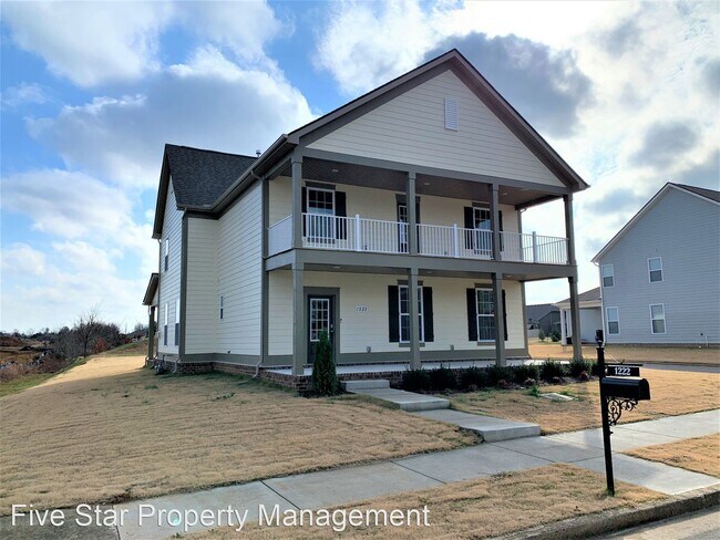 Building Photo - 4 br, 3.5 bath House - 1222 Westlawn Blvd