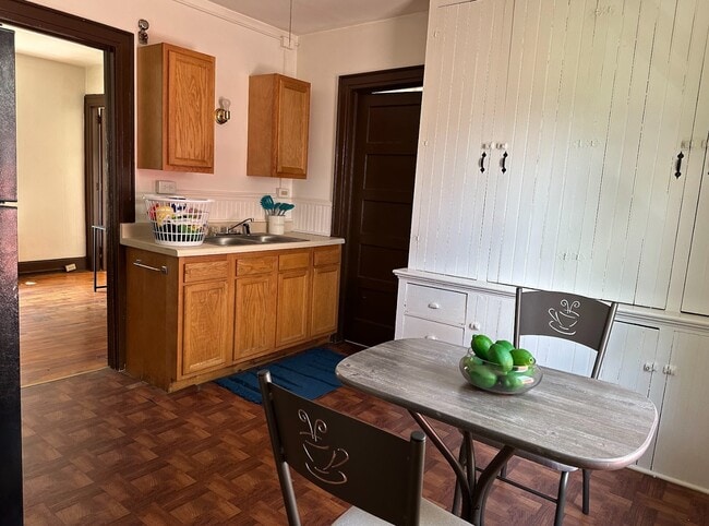 Building Photo - 31 Leroy St