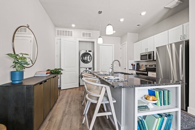 Building Photo - The Avery