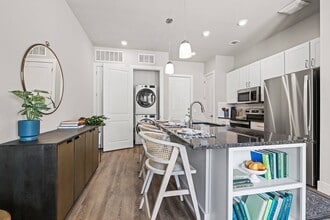 Building Photo - The Avery