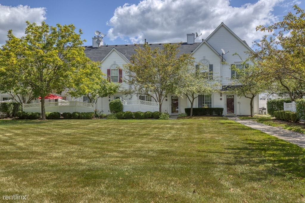 Primary Photo - 2 br, 2.5 bath Condo - 22314 Cape Cod Way