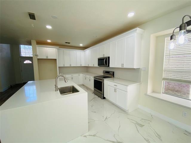 Foto del edificio - 1622 Mineral Springs Dr