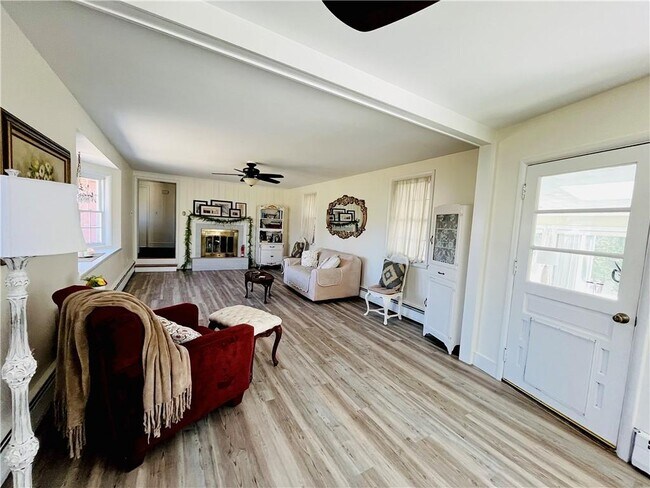 Foto del edificio - 109 Rogers Ave