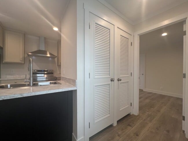Building Photo - 55 Sugar Maple Dr