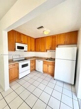 Building Photo - 5219 SW 43rd Terrace