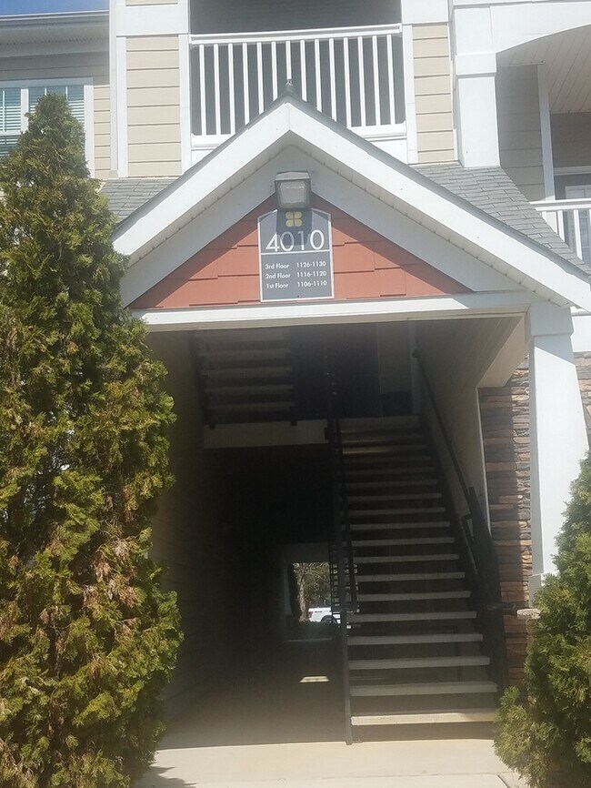 Building Photo - Windsor Floorplan 1 bed 1 bath