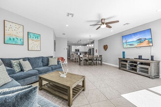 Building Photo - 132 Mediterranean Way