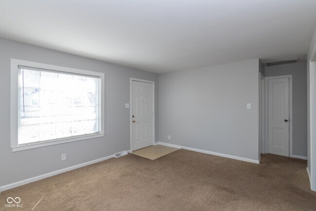 Foto del edificio - 986 Rita Dr