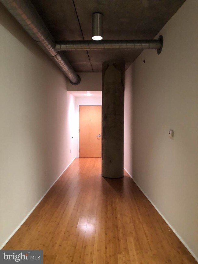 Building Photo - 1352 South St