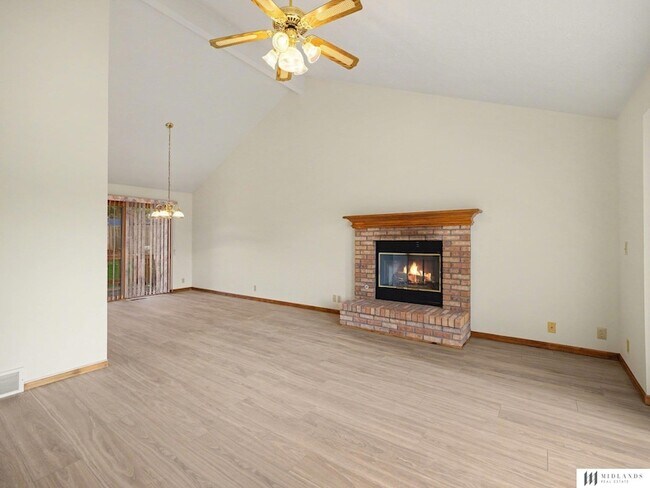 Foto del edificio - 5763 N 130th St