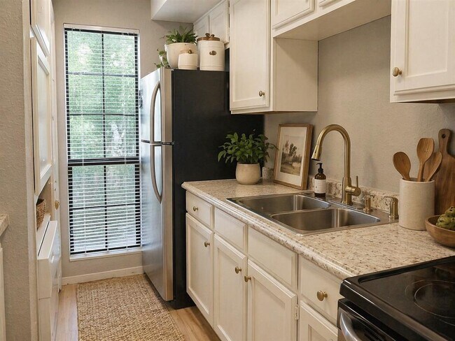 Foto del edificio - 1510 W N Loop Blvd