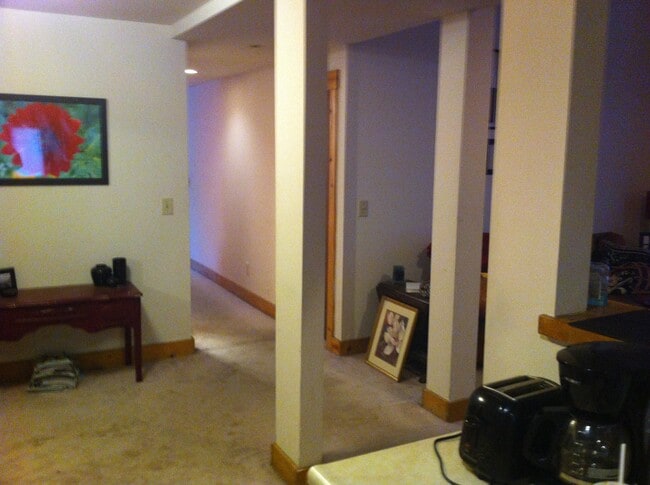 Building Photo - 121 E Patterson Ave