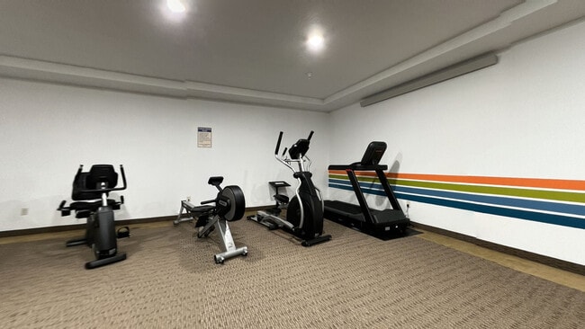 Building Photo - Windcrest Village I & II