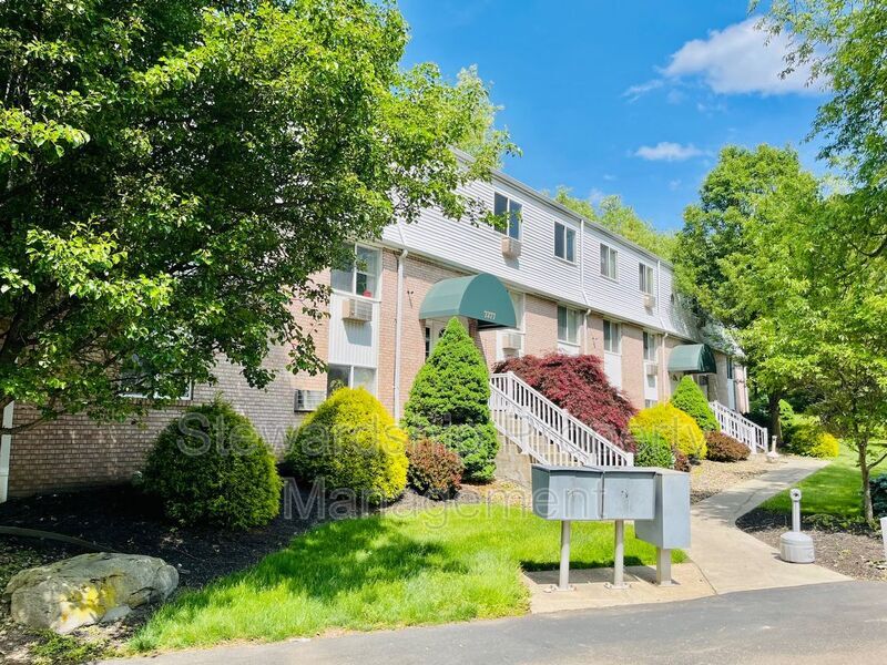Foto principal - 7277 Stuhldreher St NW