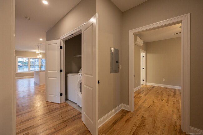 Foto del edificio - 213 Old Towne Rd