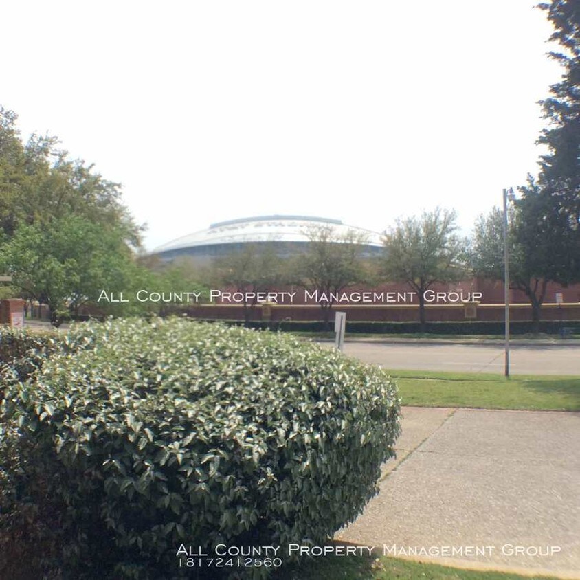 Foto del edificio - 937 Cedarland Blvd