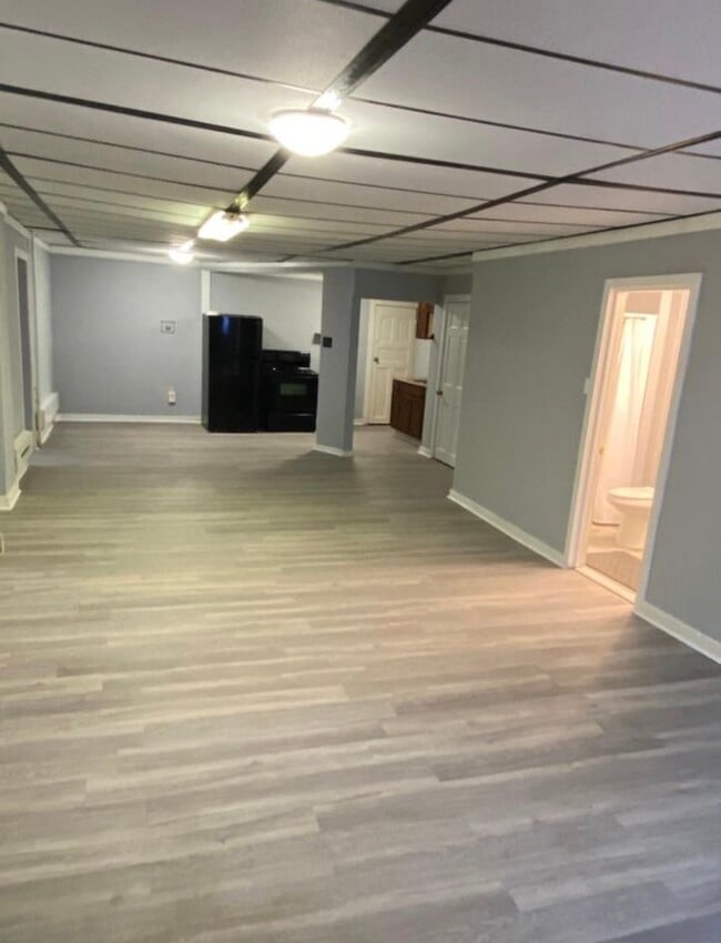 Building Photo - 3326 W 3rd St