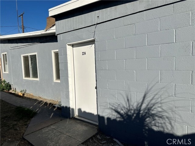 Primary Photo - 224 W O St