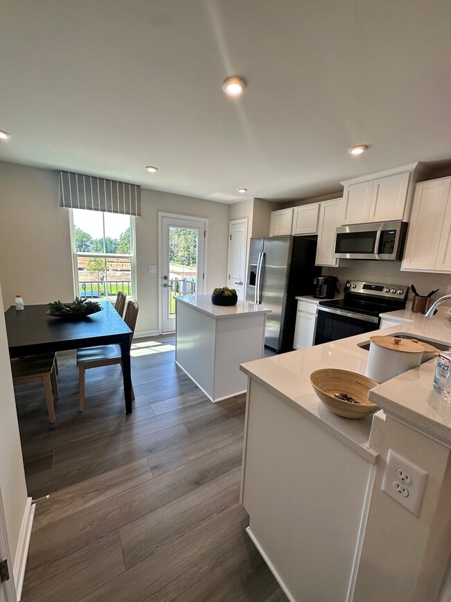 Building Photo - 4018 Drakeford Towns Aly